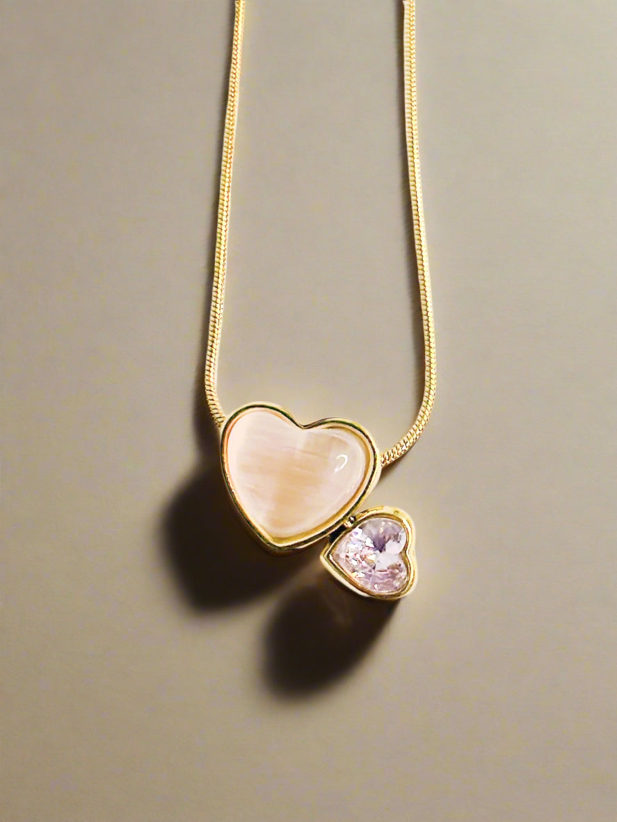 Velin Necklace
