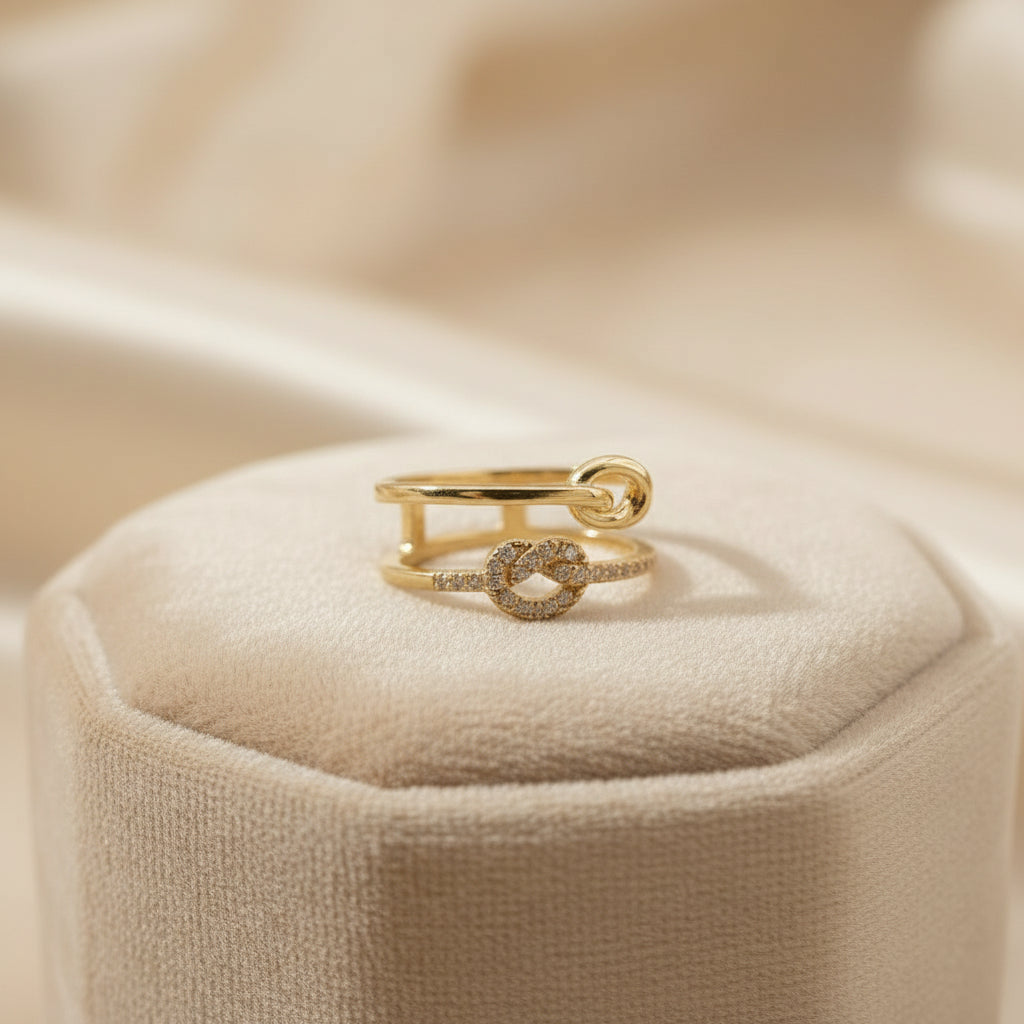 Evelin Knot Ring