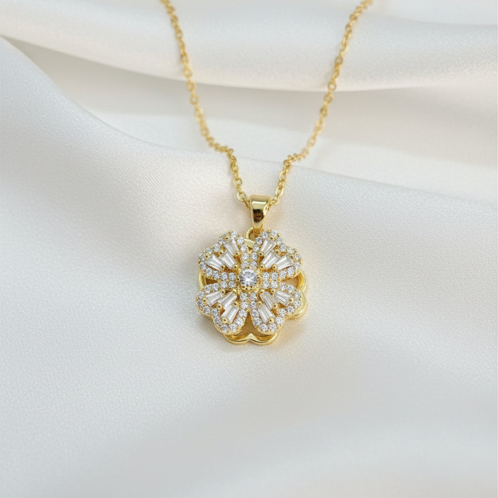 Aidena Dancing Pendant Chain