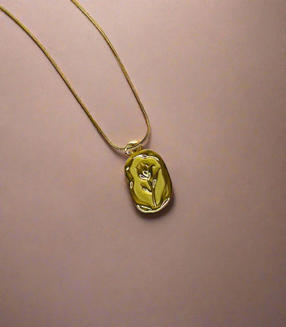 Roselle Vintage Rose Pendant