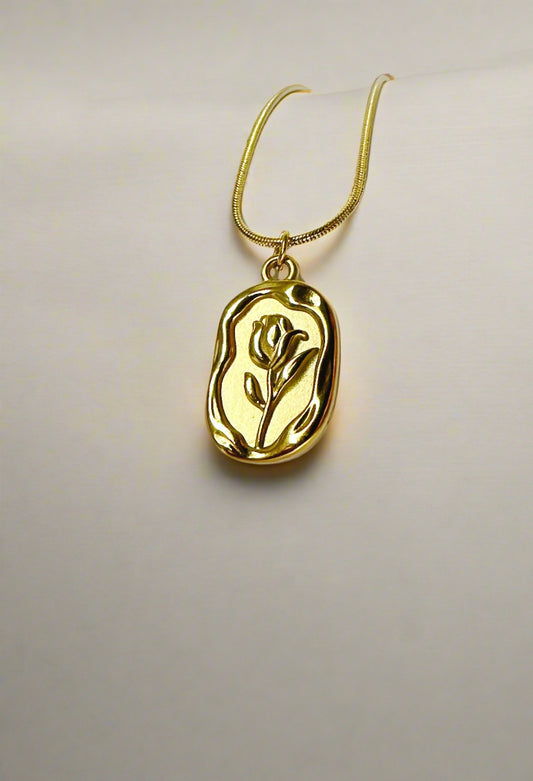 Roselle Vintage Rose Pendant